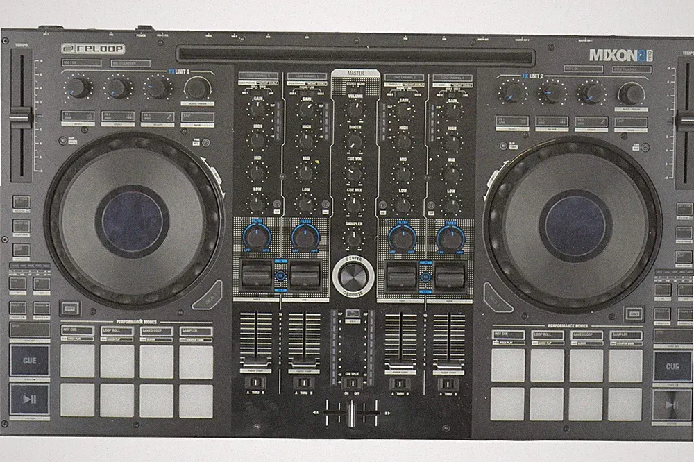 Reloop Mixon 8 Pro 4-Channel DJ Controller Hybrid Performance Mixer Serato Algor
