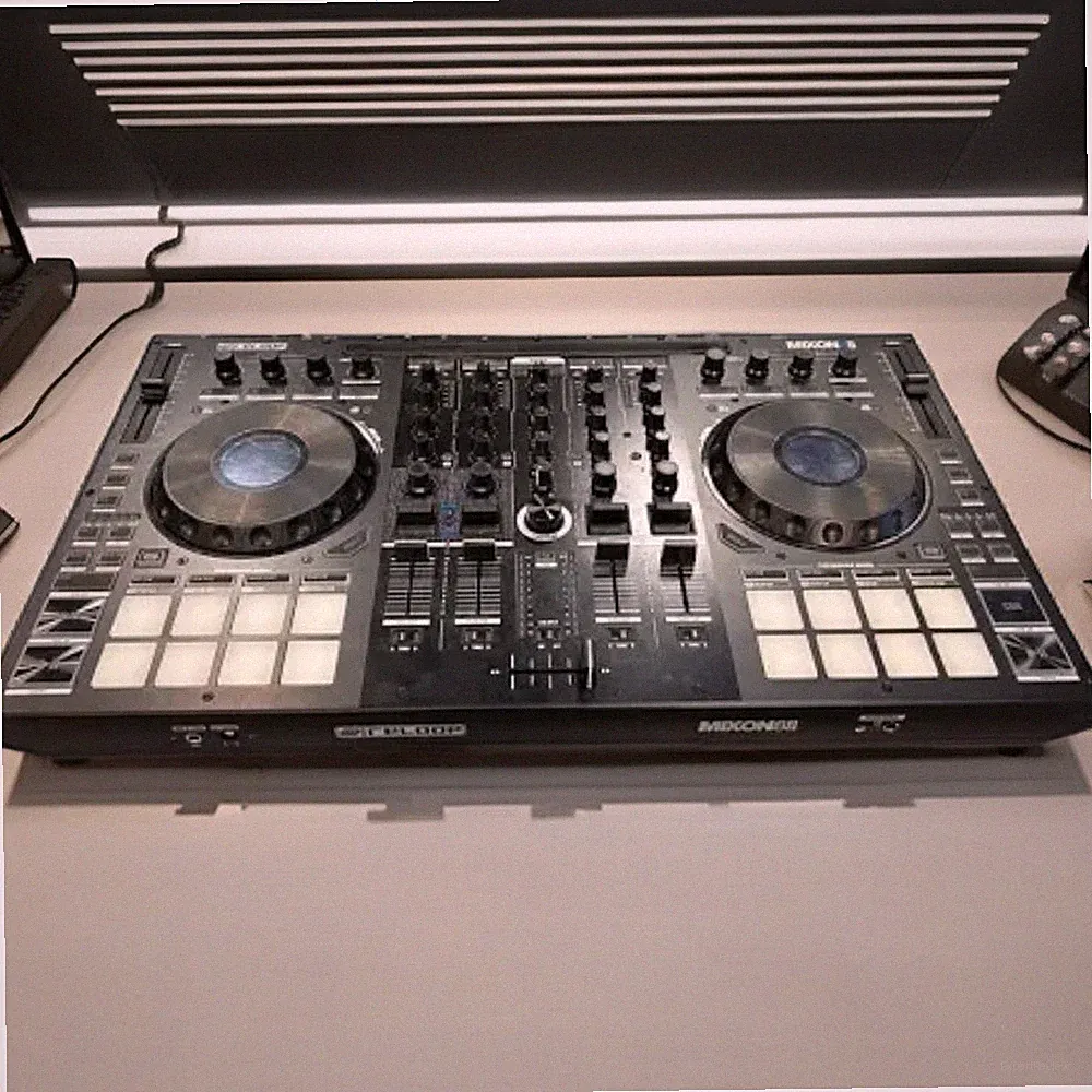 Reloop Mixon 8 Pro 4-Channel DJ Controller Serato DJ Algoriddim DJay Pro