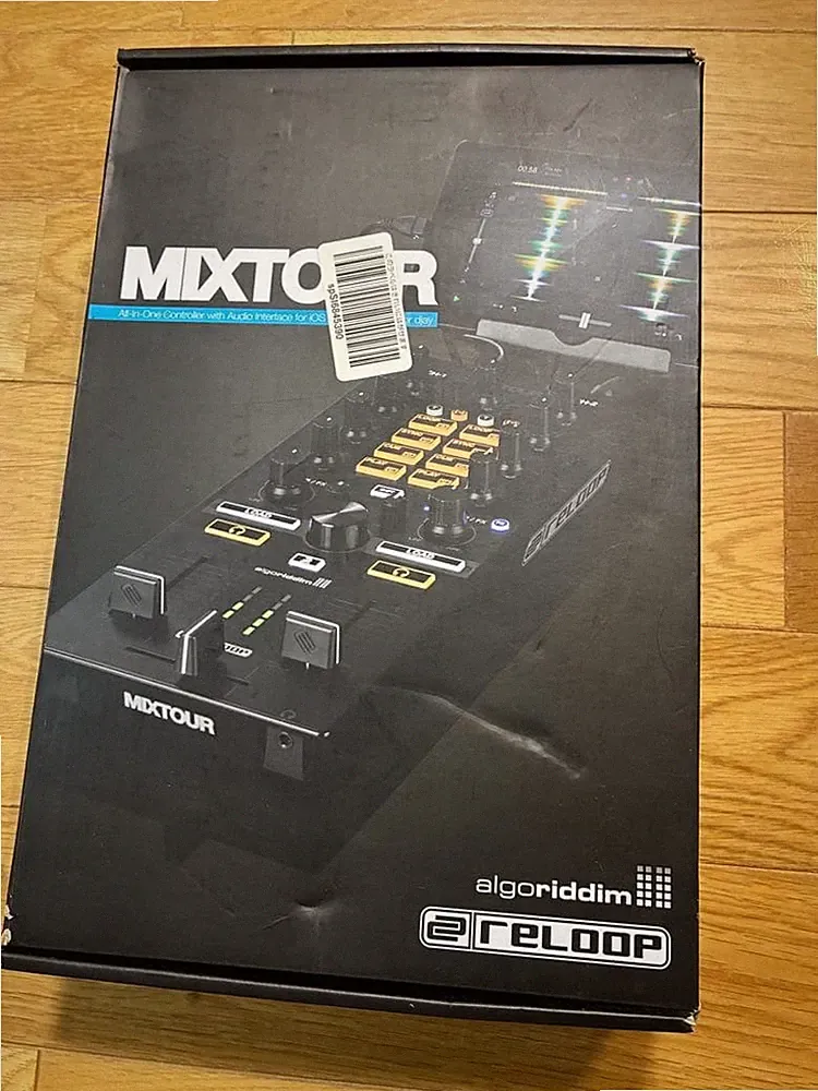 Reloop MIXTOUR DJ Controller