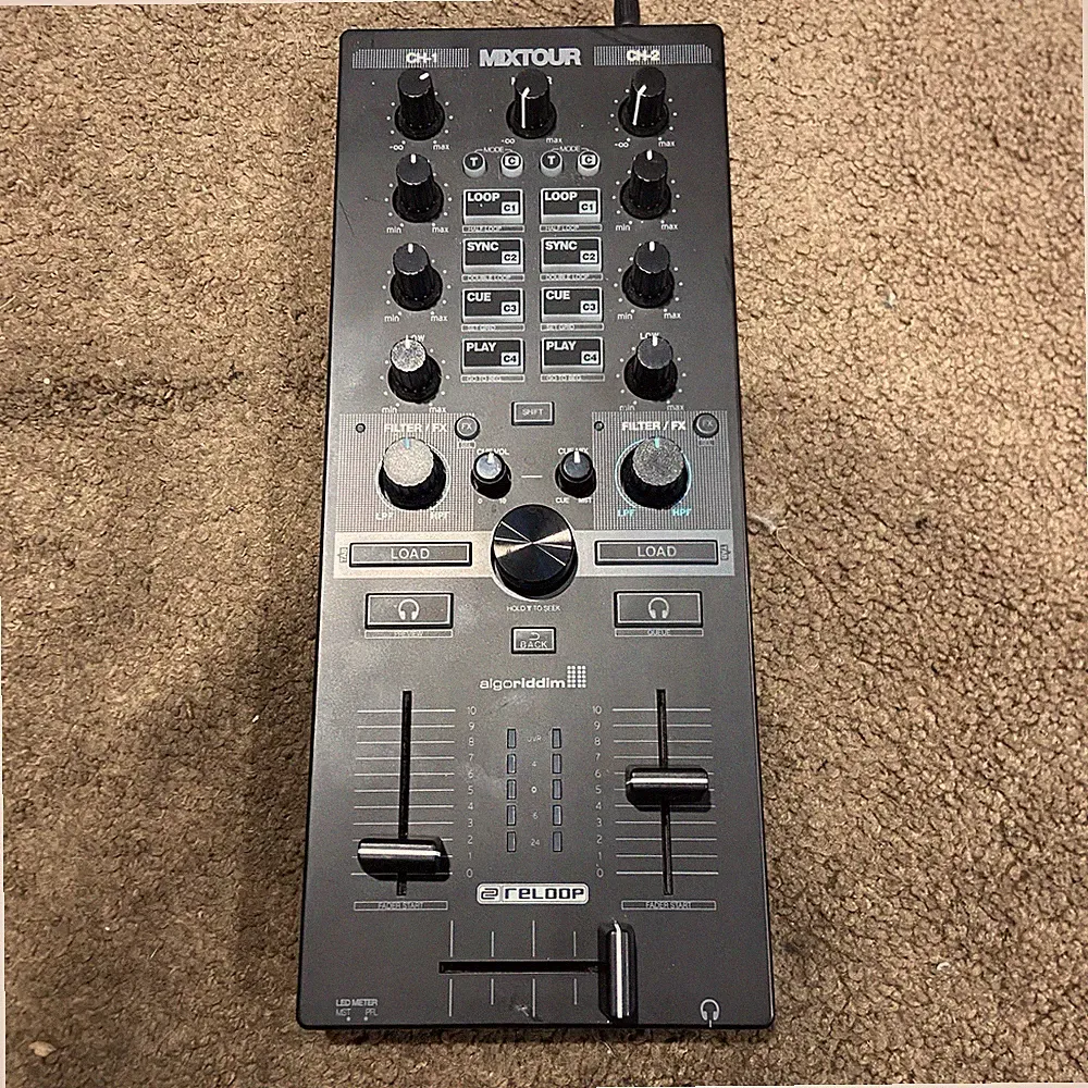 Reloop Mixtour - DJ Controller & Audio Interface
