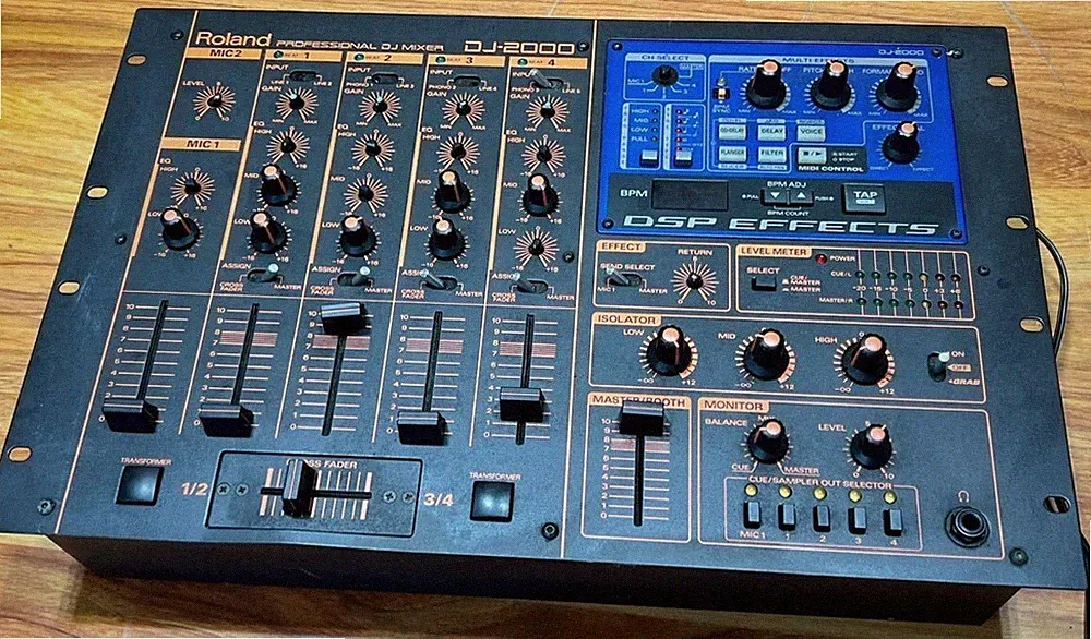 Roland DJ-2000 DJ mixer tested and in working