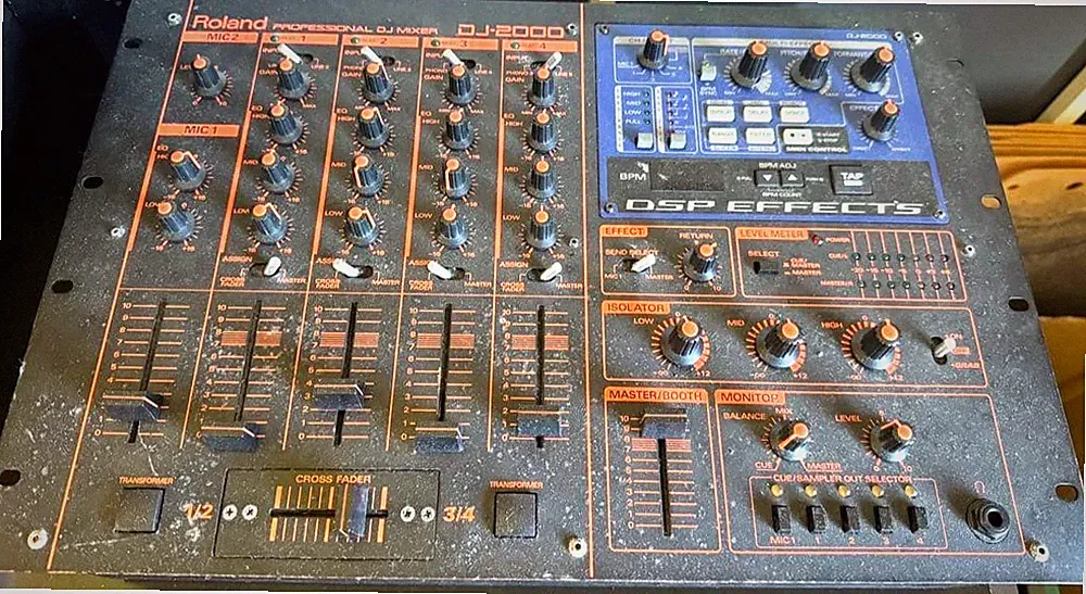 Roland DJ-2000 DJ Mixer Tested Working Vintage