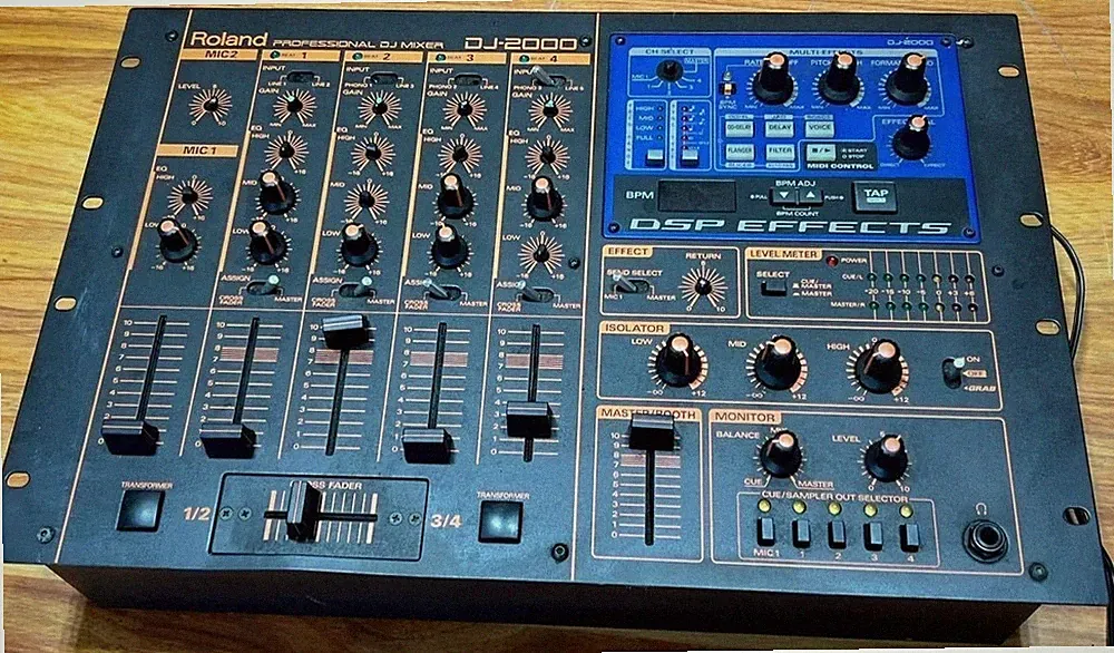 Roland DJ-2000 Professional 4-Channel DJ Mixer Analog Club Mixing Console Audio
