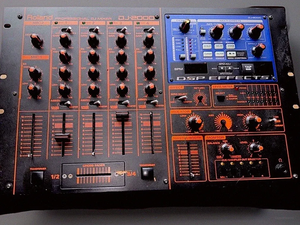 Roland DJ-2000 Professional 4-Channel DJ Mixer Effects Unit Tested Working