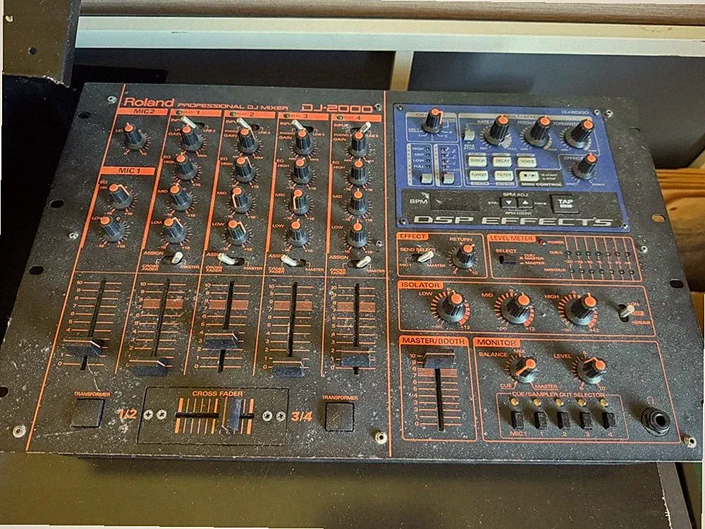 Roland DJ-2000 Professional DJ Mixer 4 Channel DSP Effects From Japan #O7071
