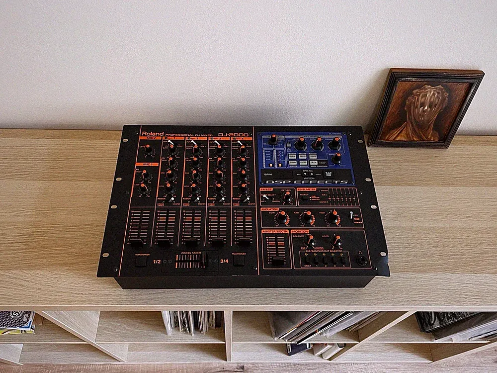 Roland DJ-2000 Professional DJ Mixer *TESTED WORKING (Made in Japan)