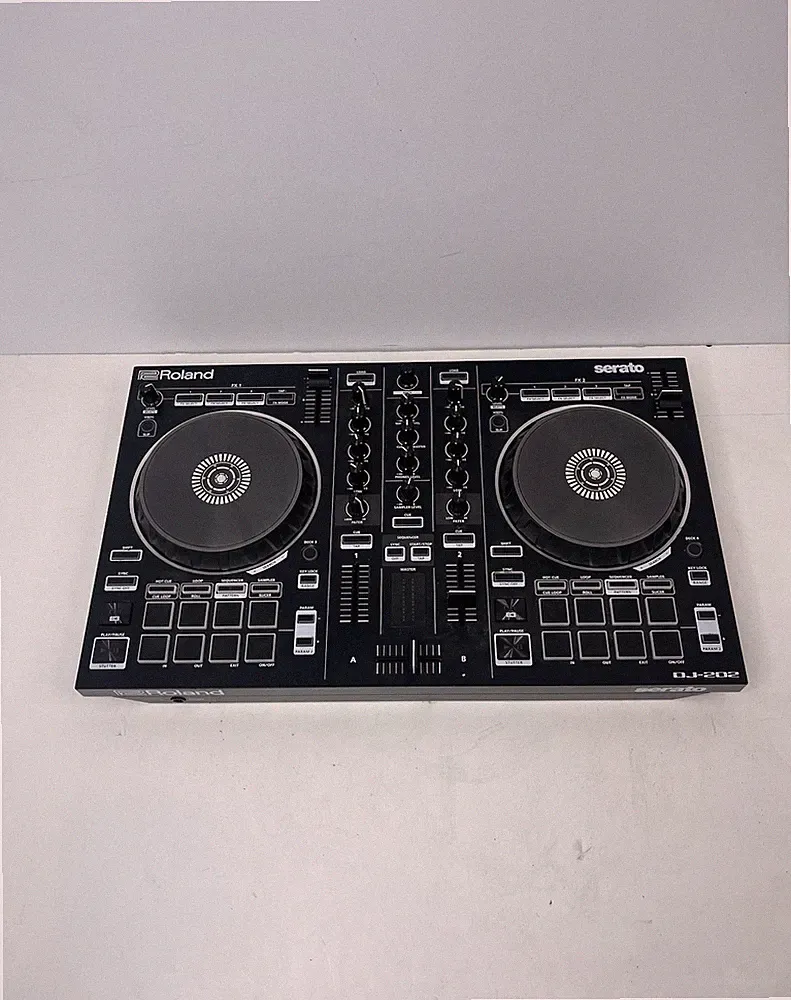 Roland DJ-202 Serato DJ Controller w/ Drum Machine - Working
