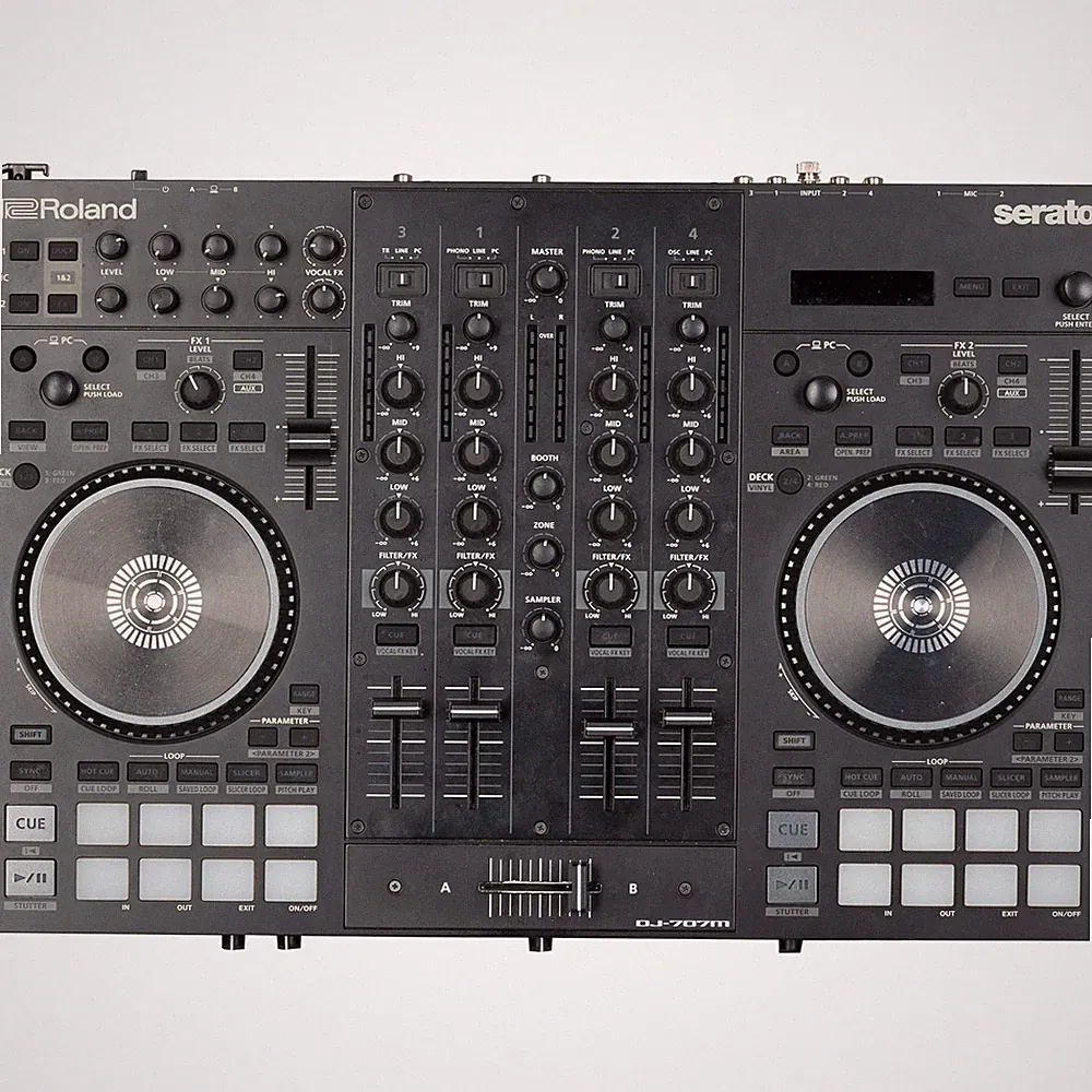 Roland DJ-707M DJ Controller
