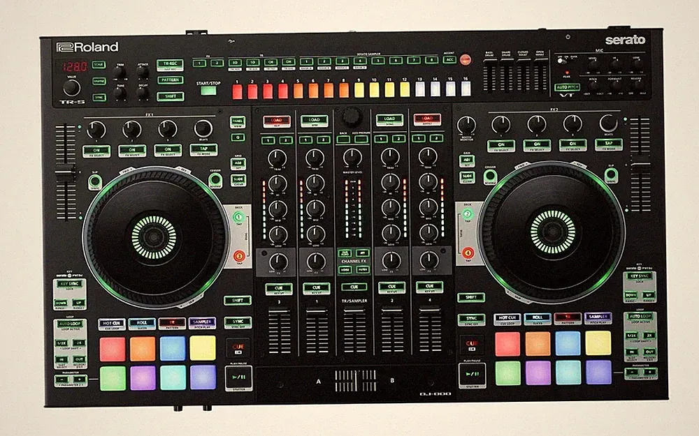 Roland DJ-808 AIRA DJ Controller Serato DJ Pro TR-808 Excellent Condition In Box