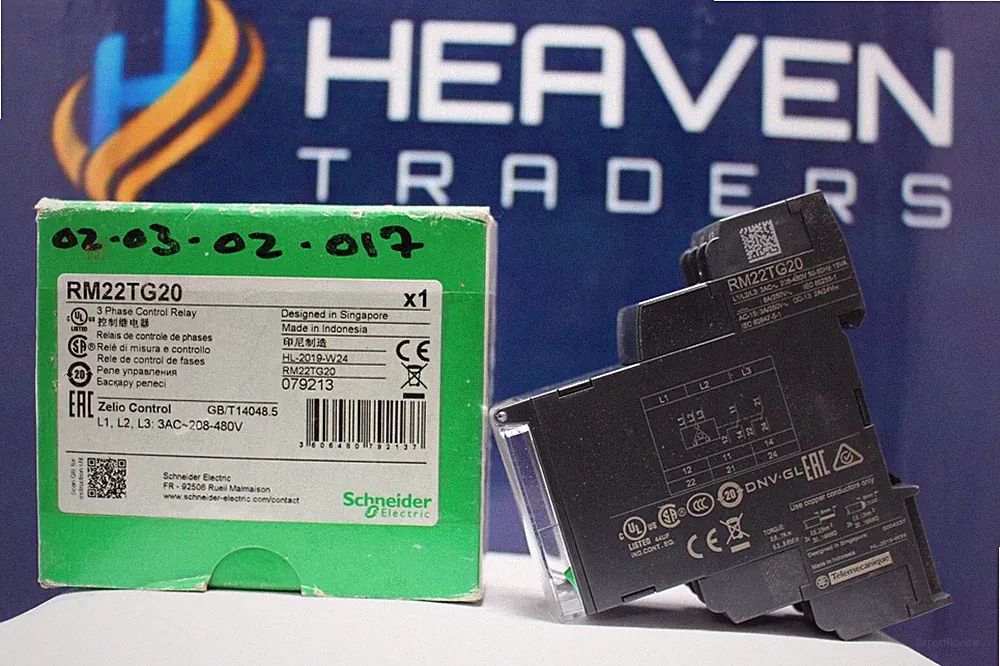 Schneider RM22TG20 three-Phase control relay (Brand new)