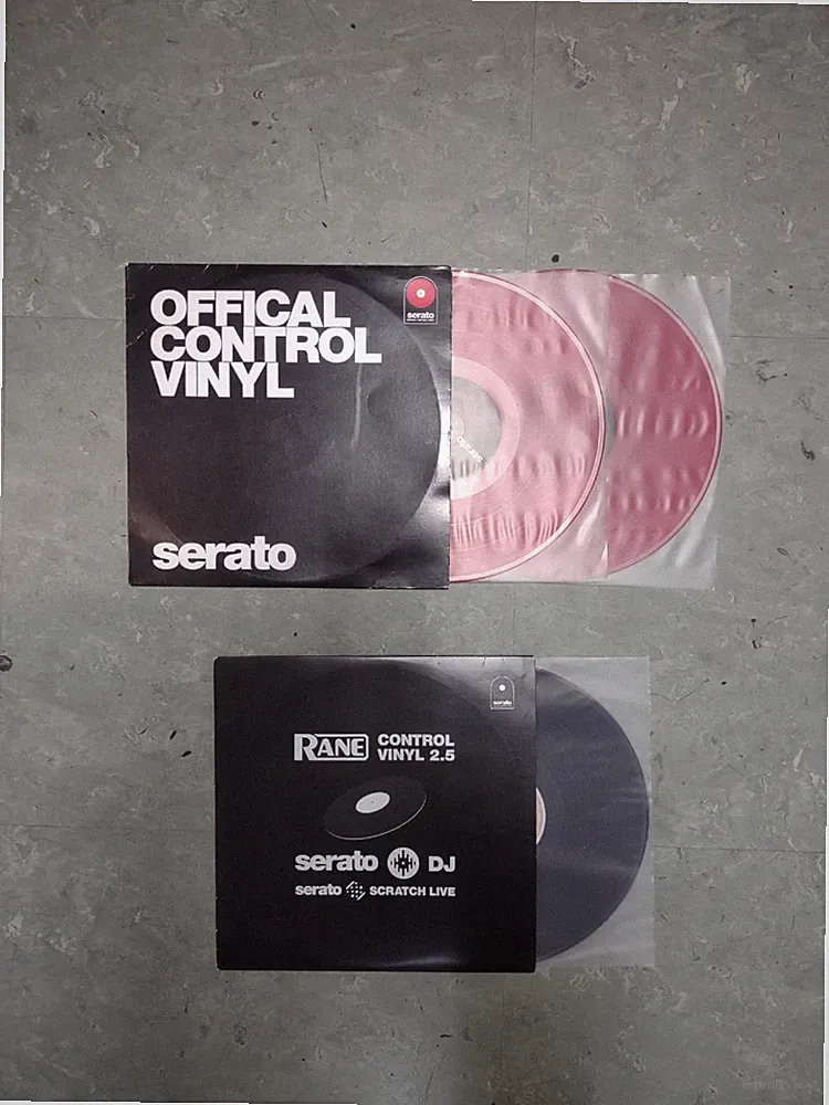 serato dj Official control vinyl ( 2 Lps) And Control 2.5