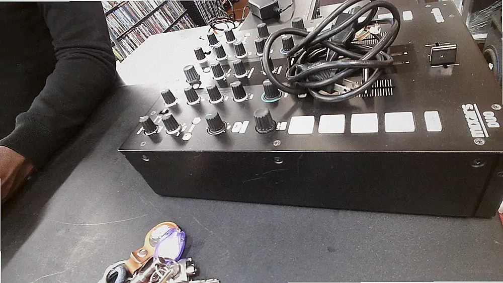 SERATO MIXAR DUO MKII MIXER (B08017270)