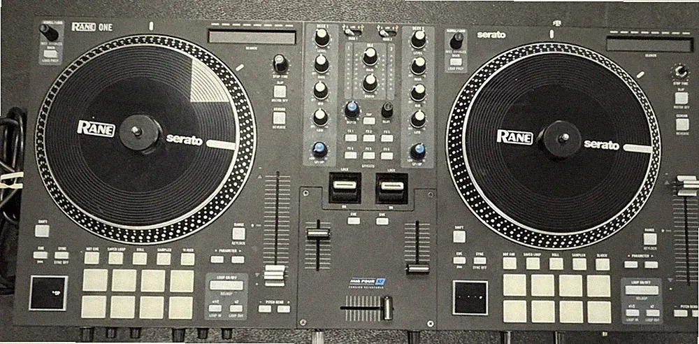 Serato Rane One DJ Mixer - Professional Motorized DJ Controller (PD6017716)