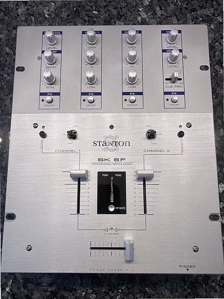 Stanton SK-6F DJ Mixer Silver 2-Channel Replaceable Crossfader FX Send/Return