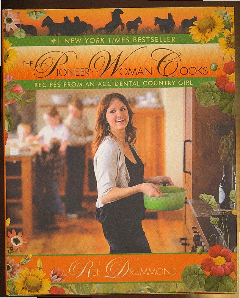 The Pioneer Woman Cooks - Ree Drummond - New HB DJ 2009 --b