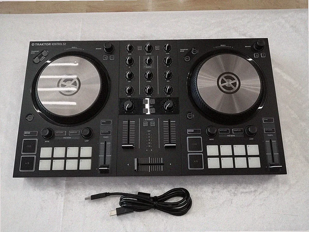 Traktor KONTROL S2 MK3 DJ Controller Pro Edition Ready to Use Authentic