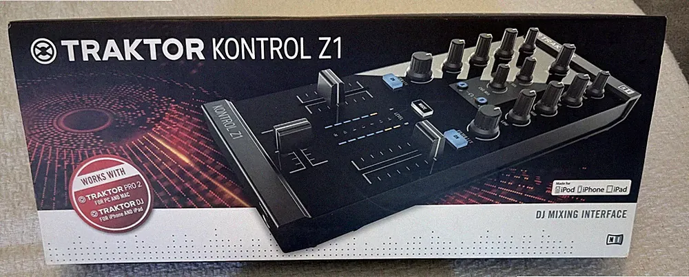 Traktor KONTROL Z1 DJ Effects Controller W/ Box (1)