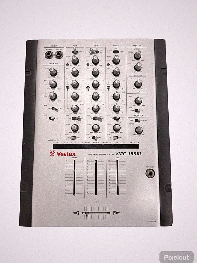 UNTESTED AS IS Vestax VMC-185XL 3 Channel DJ turntable mixer silver