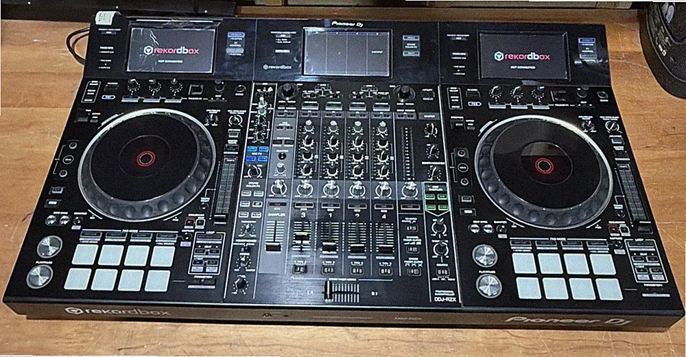 USED Pioneer DDJ-RZX 4-Channel DJ Controller for Rekordbox -NO CASE DEVICE ONLY