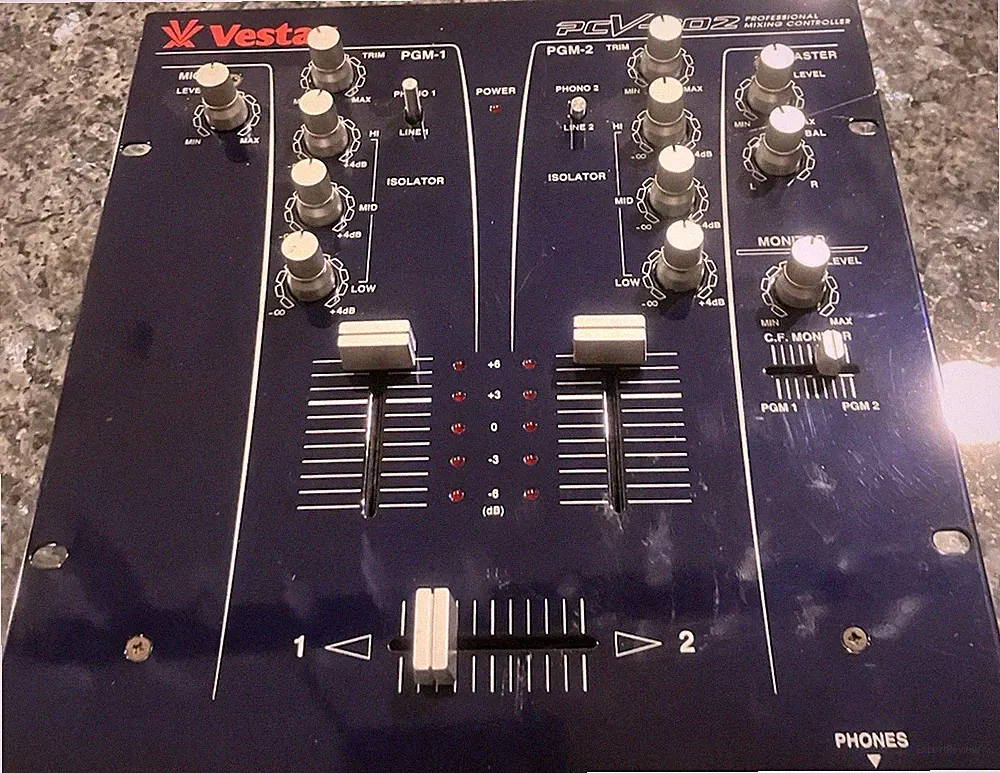Vestax PCV-002 DJ Mixer Blue 2-Channel 3-Band EQ Isolator Monitor Control