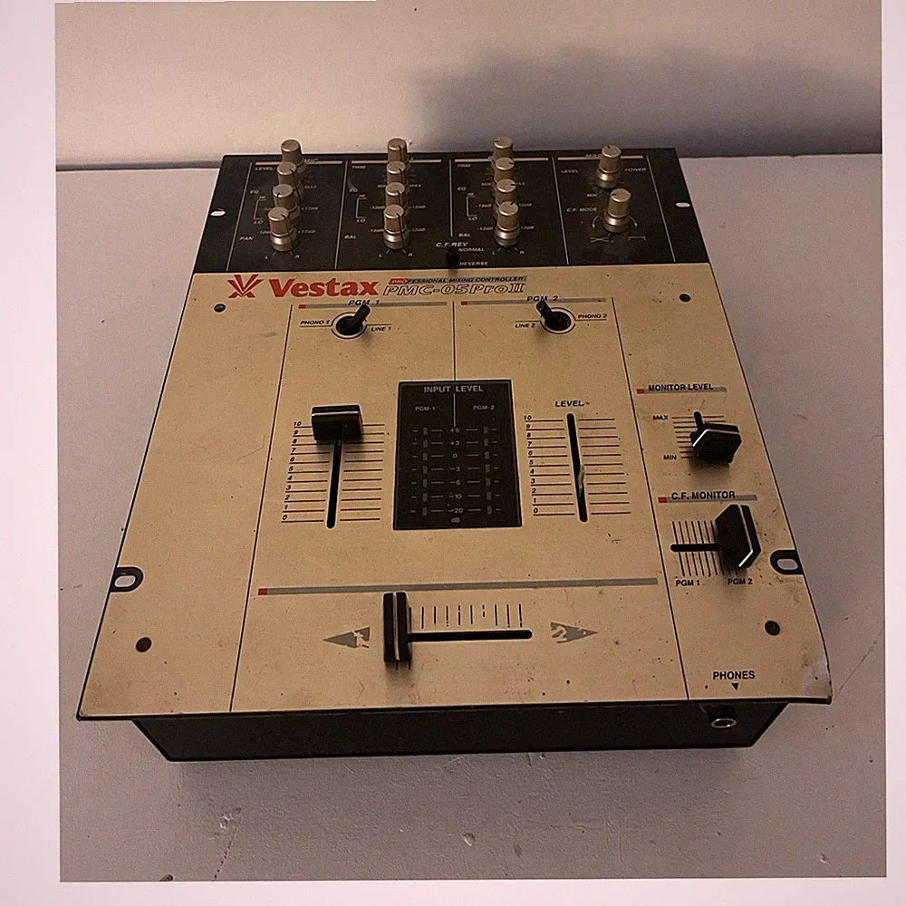 Vestax PMC-05ProII 2-Channel Analog DJ Mixer w/ 3-Band EQ, Level Meter