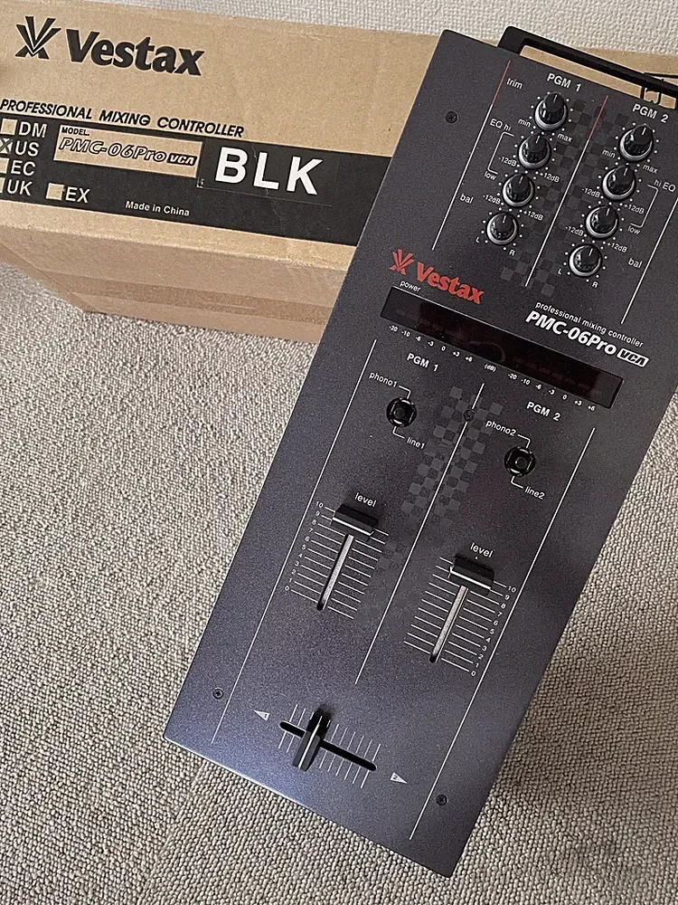 Vestax PMC-06Pro VCA Black 2-Channel DJ Mixer Boxed with AC Adapter Tested
