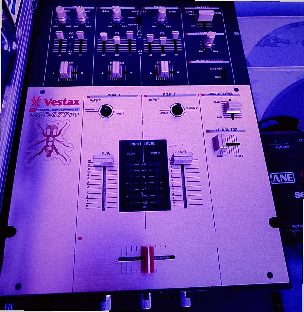 Vestax PMC-07PRO DJ Mixer & Innofader PRO 2 Fader