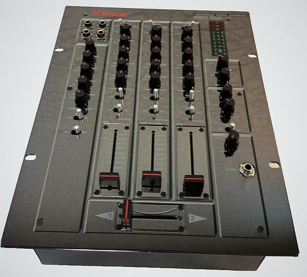 VESTAX ~ PMC-170A DJ Professional Mixing Controller ~ NEW