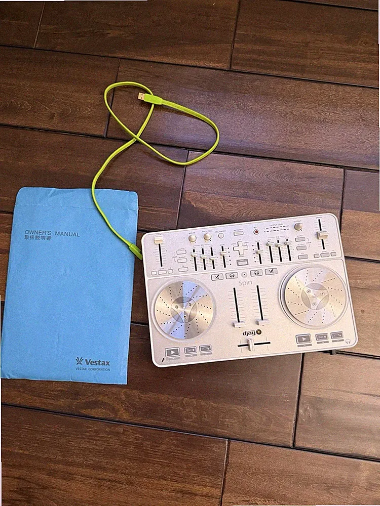 Vestax SPIN DJ Controller USB MIDI Audio Interface Algoriddim djay For Mac