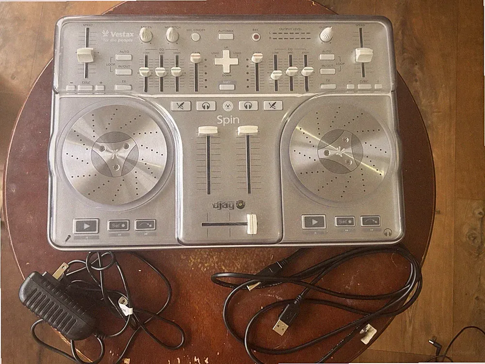 Vestax Spin With Ac Adaptor And Deckaver