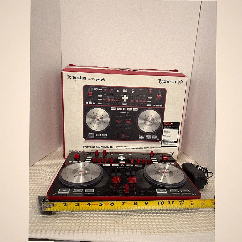 Vestax Typhoon DJ MIDI Controller Virtual DJ Black Red Silver VDJ-0001 Boxed EUC