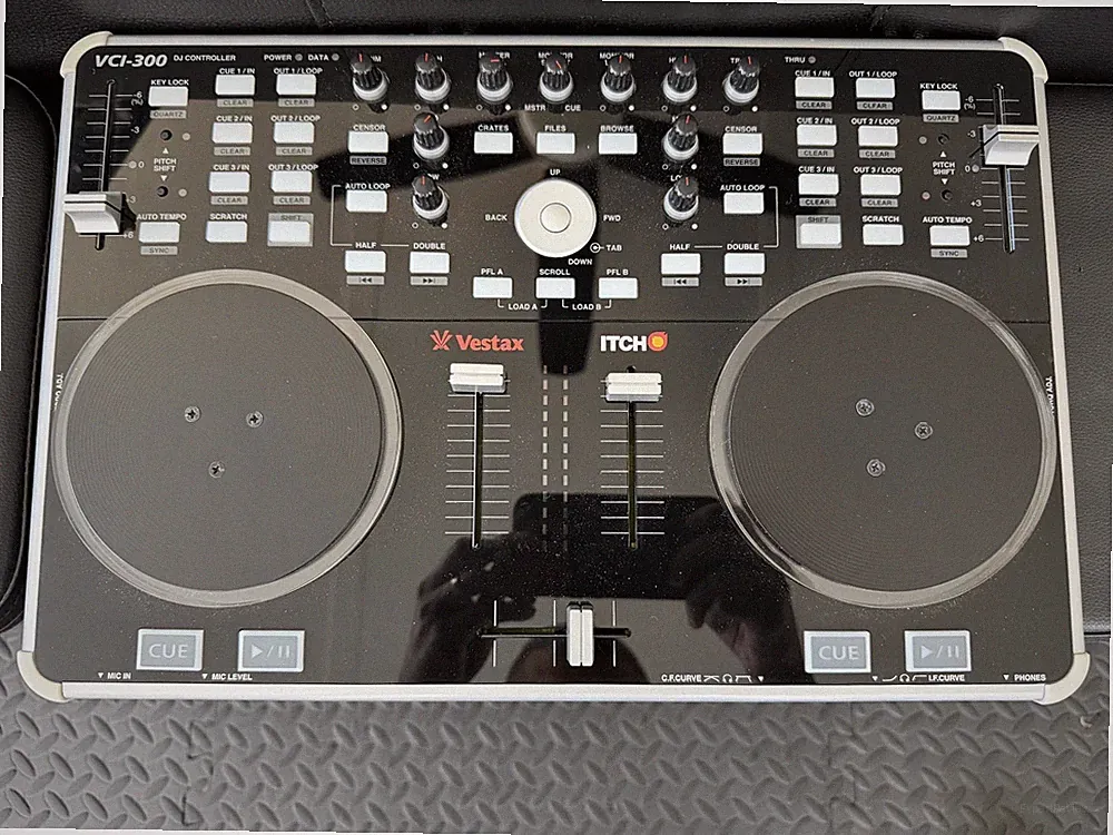 Vestax VCI-300 MKII 2-Channel DJ Controller