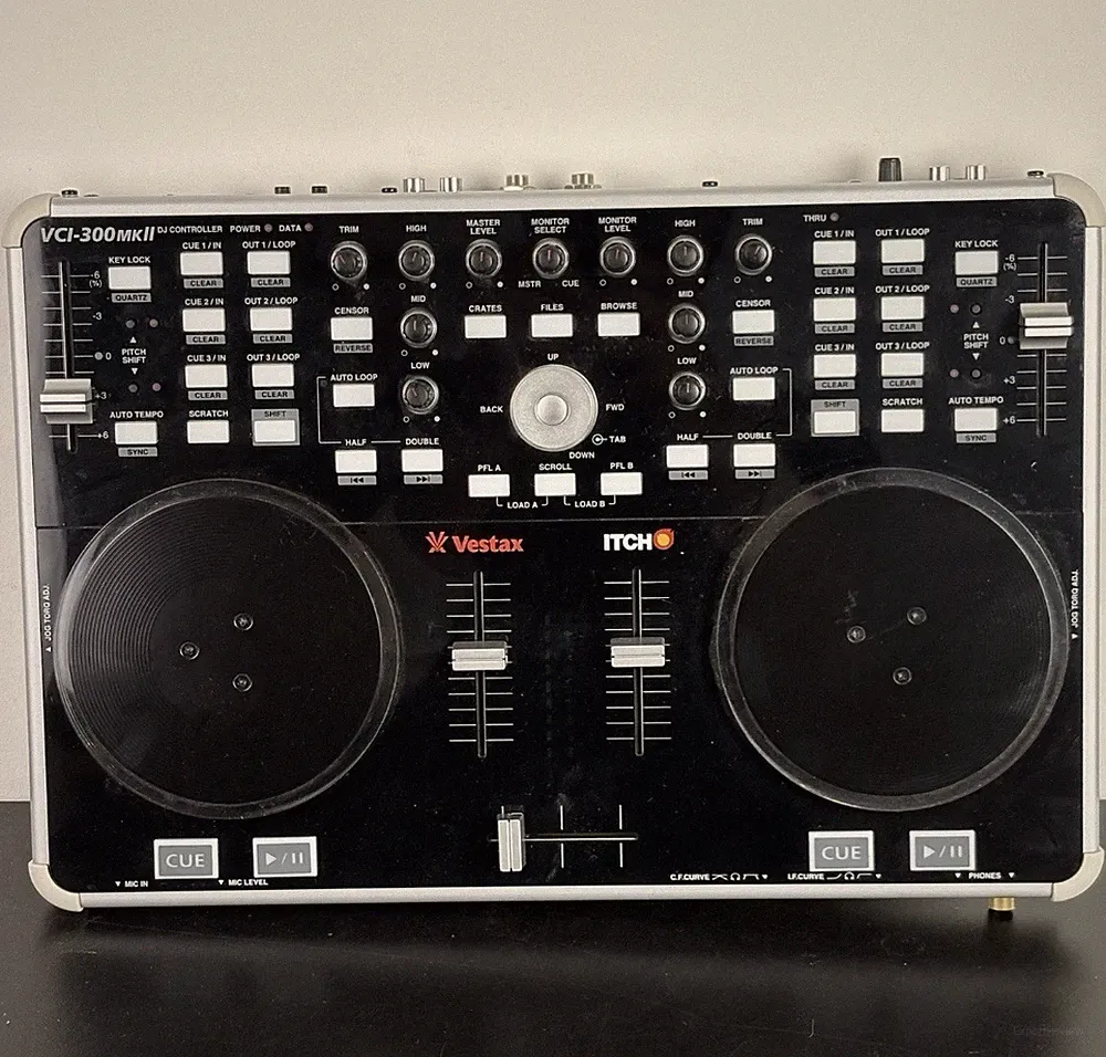 Vestax VCI-300 MKII DJ Controller Serato DJ Pro