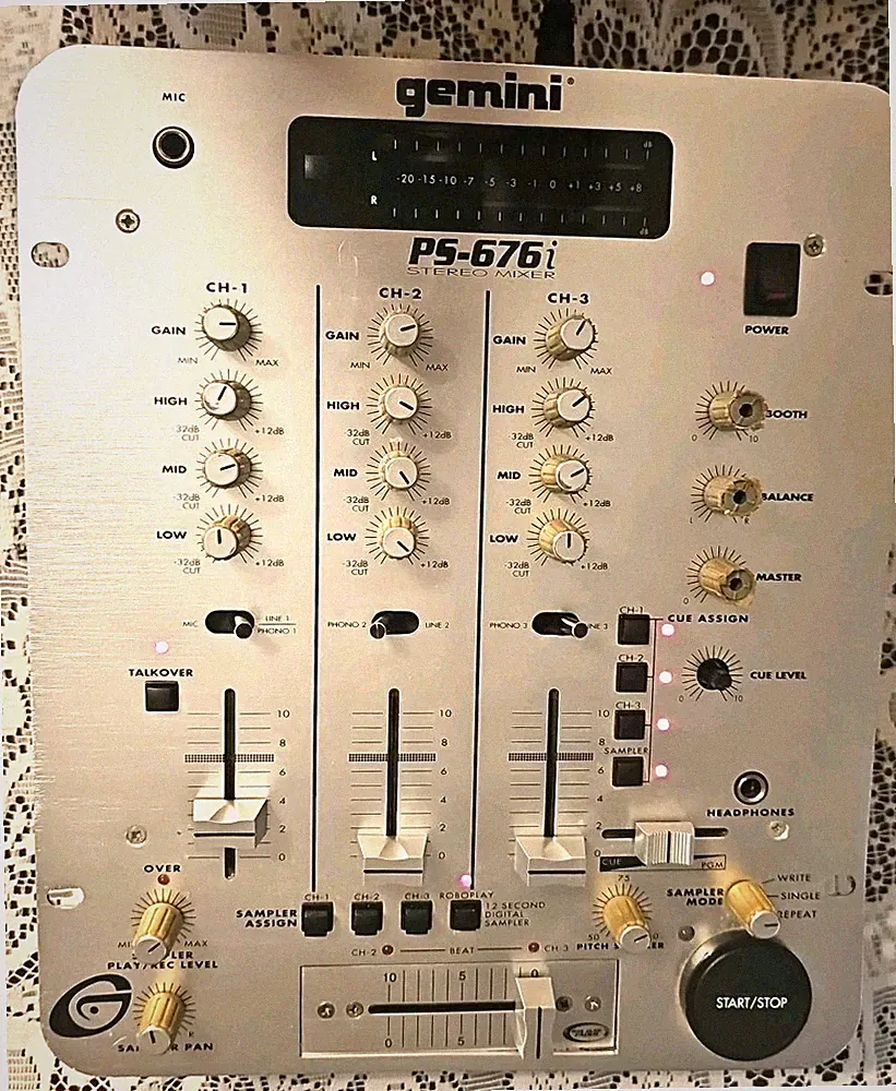 Vintage Gemini PS-676i Stereo DJ Mixer 3 Channel Sampler Tested Powers On Works