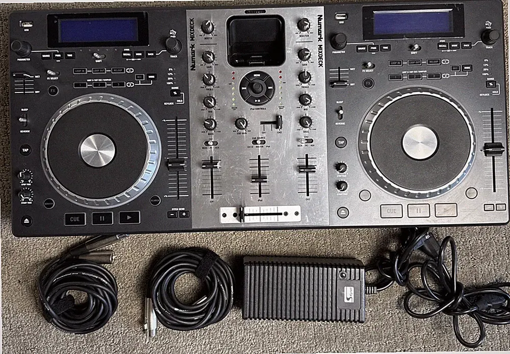 VTG Numark 2011 Mixdeck Digital DJ Controller Dual CD / USB / IPod Tested Read